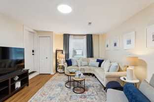 1025 Hanson St - Photo 1 of 1