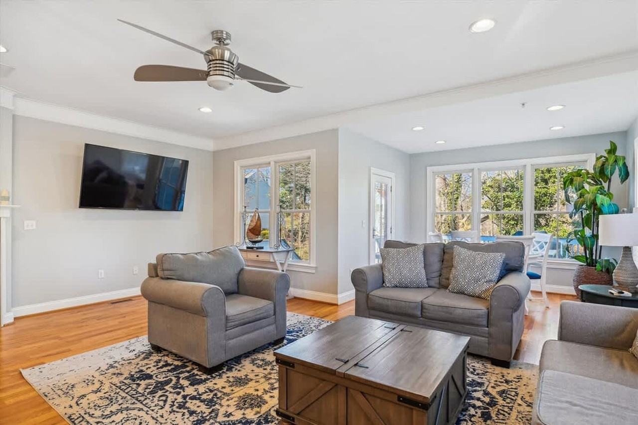 701 Monterey Ave #1506213P - Photo 2 of 38