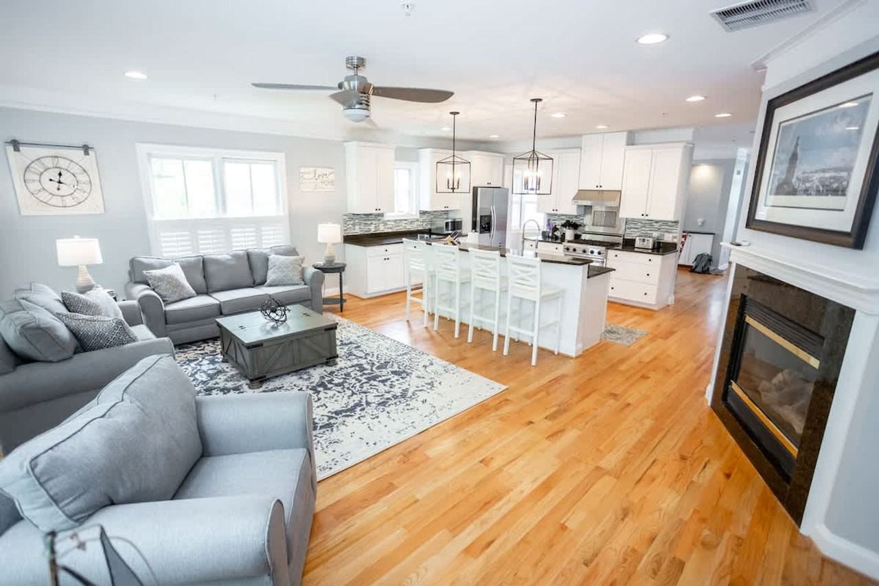 701 Monterey Ave #1506213P - Photo 3 of 38