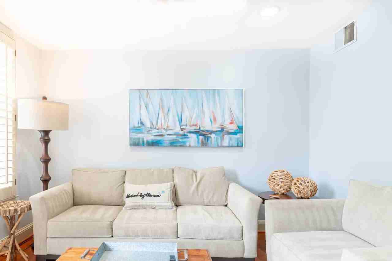 102 Charles St #1506218P - Photo 2 of 30