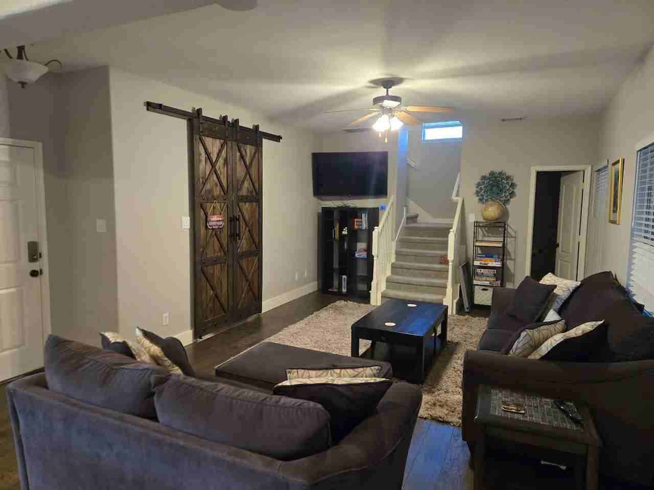 209 Hardwicke Ln #1507337P - Photo 5 of 35