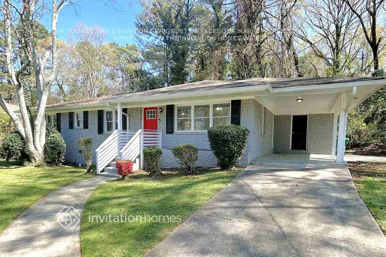 2365 Shamrock Dr - Photo 2 of 24