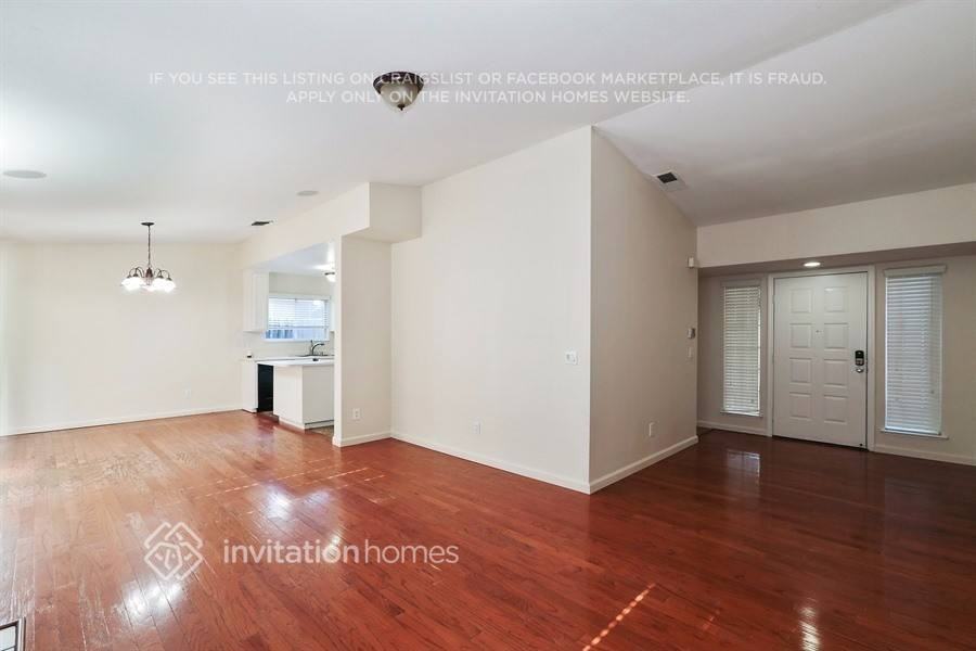 3509 Rancho Rio Way - Photo 3 of 11