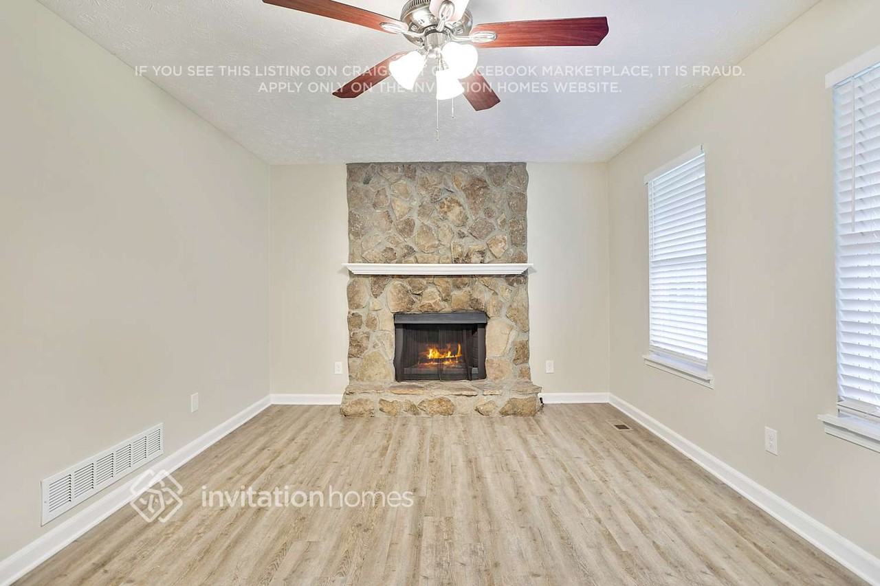 6556 Willow Ln - Photo 2 of 28