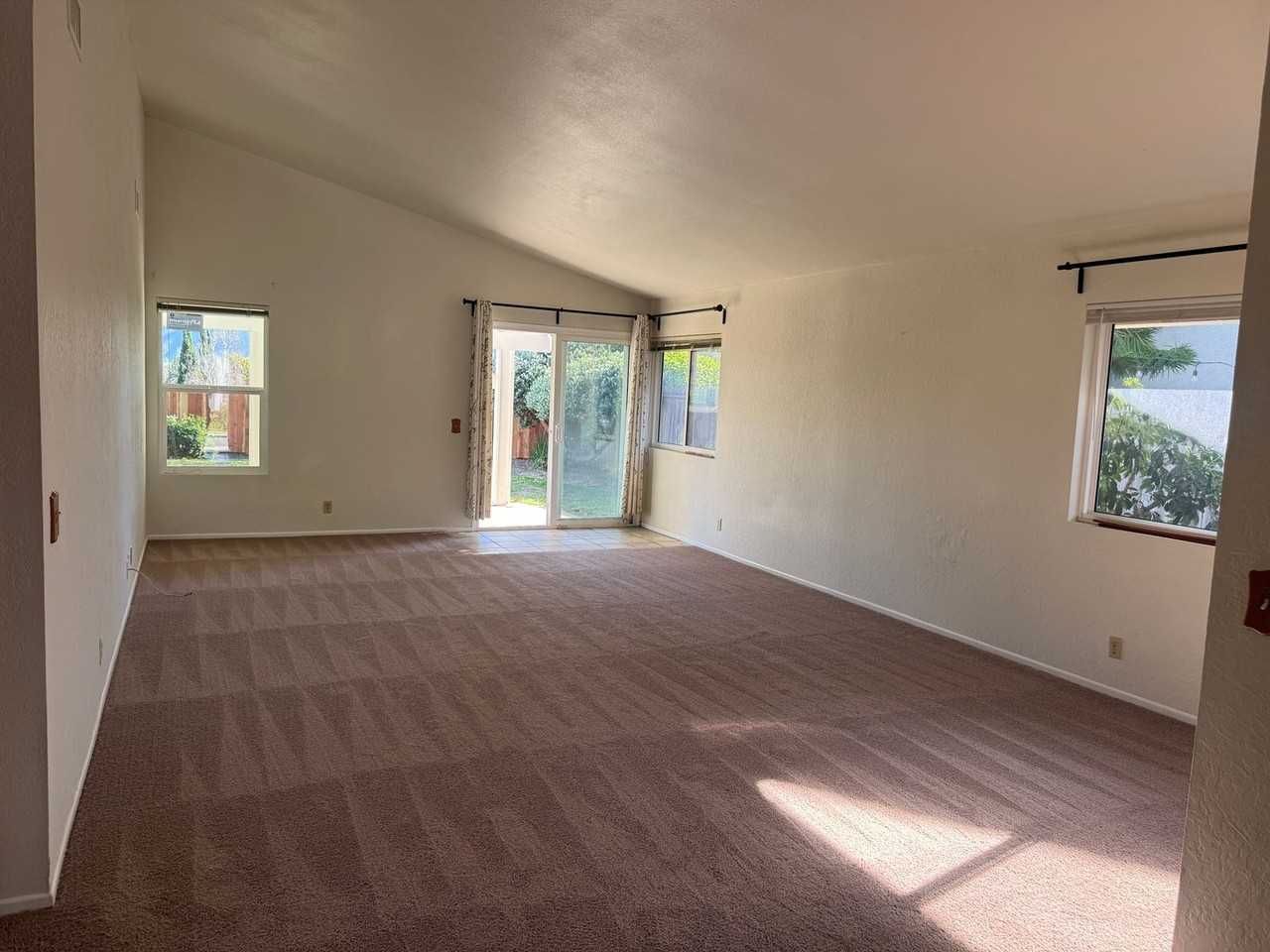 5784 Brandywine Ct - Photo 5 of 15