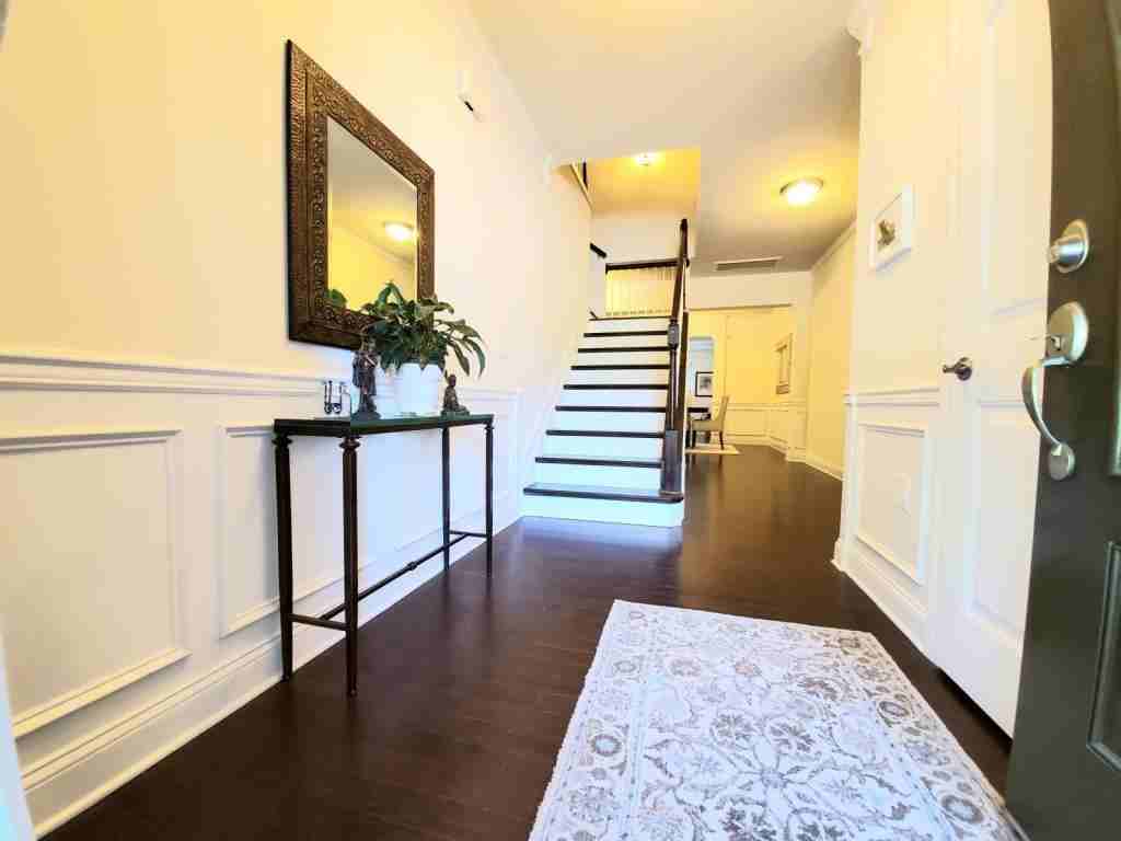 210 Daymire Glen Ln - Photo 3 of 28