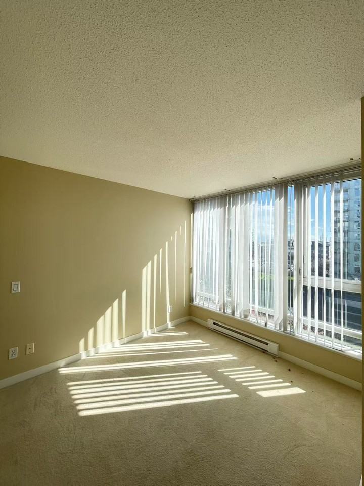 5000 Kwantlen Street - Photo 5 of 12