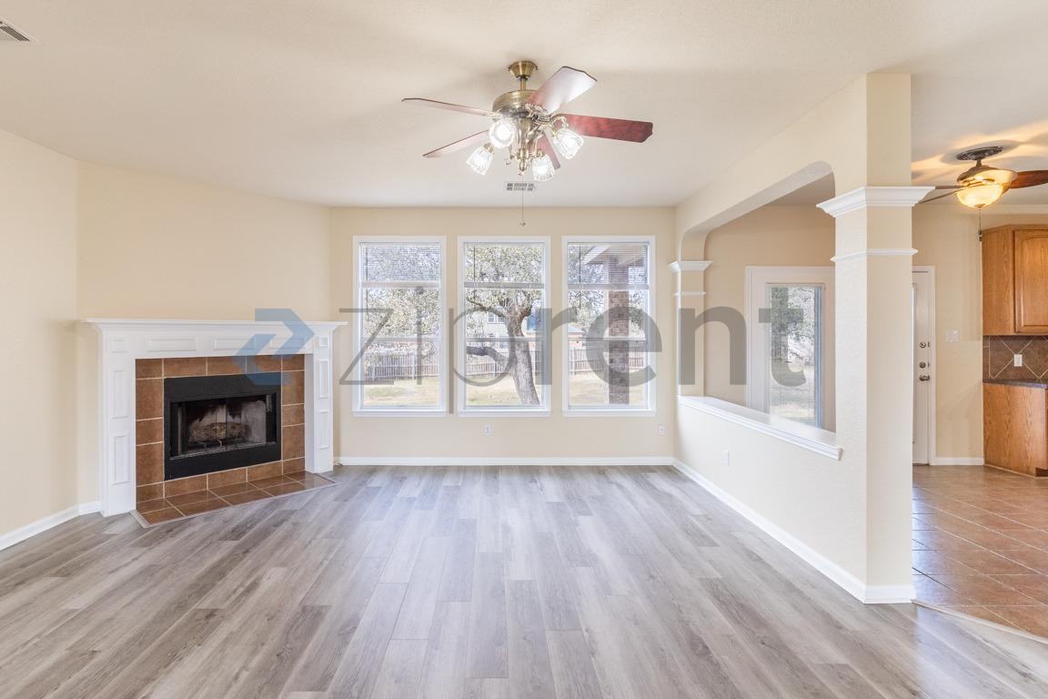 498 Crossland Dr - Photo 6 of 30