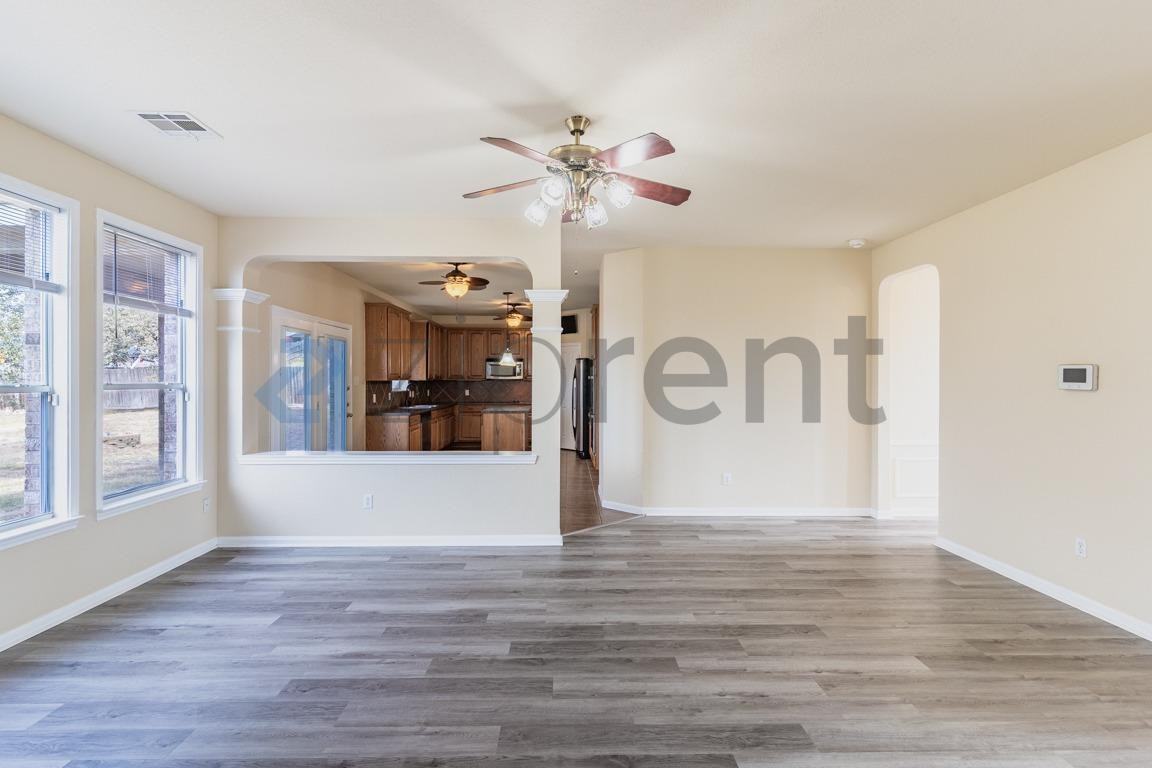 498 Crossland Dr - Photo 7 of 30