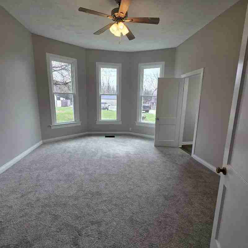 2465 Chapeze Ln - Photo 4 of 12