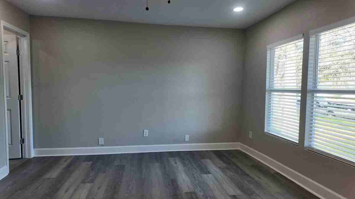 917 Temple Dr - Photo 3 of 3