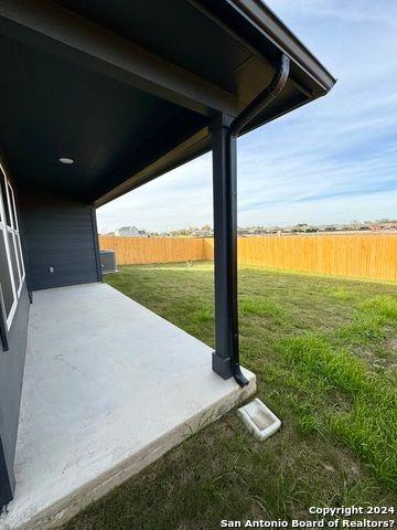 1721 James St - Photo 4 of 21