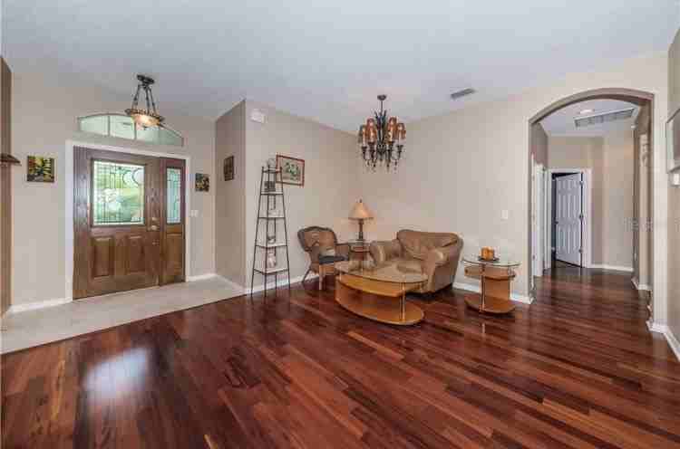 2647 Wood Pointe Dr - Photo 2 of 10