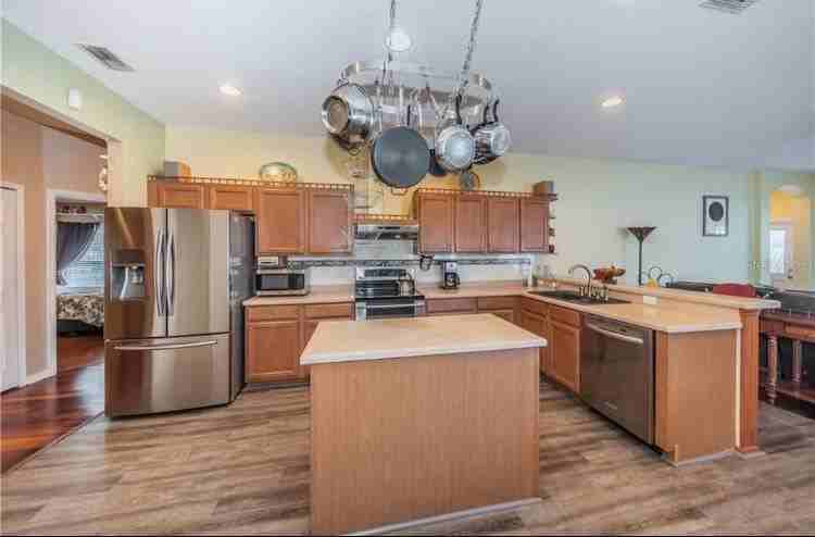 2647 Wood Pointe Dr - Photo 4 of 10