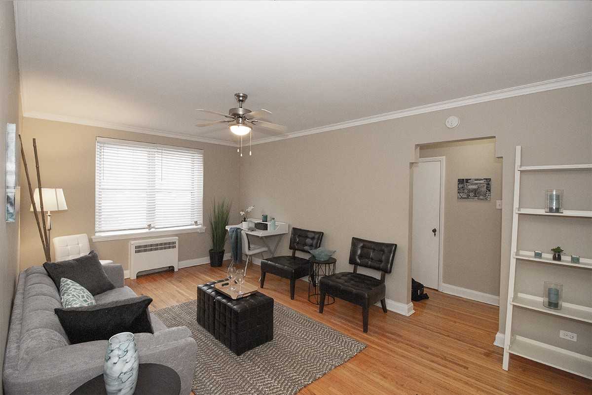 250 Broadway Avenue - Photo 3 of 10