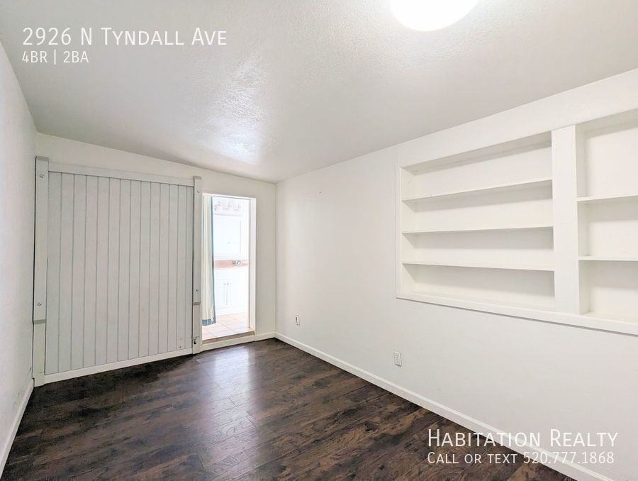 2926 N Tyndall Ave #1 - Photo 7 of 20