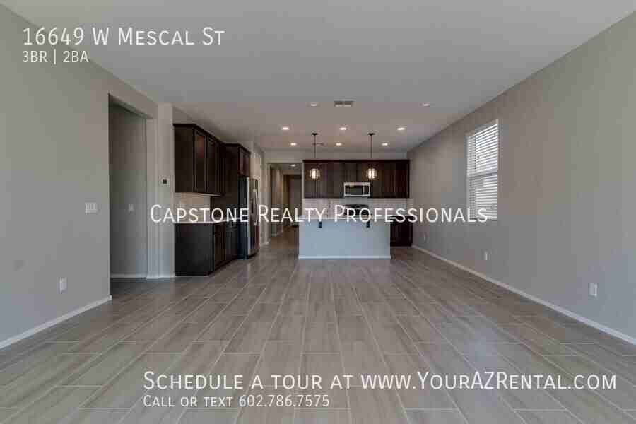 16649 W Mescal St - Photo 4 of 14