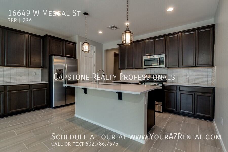 16649 W Mescal St - Photo 5 of 14