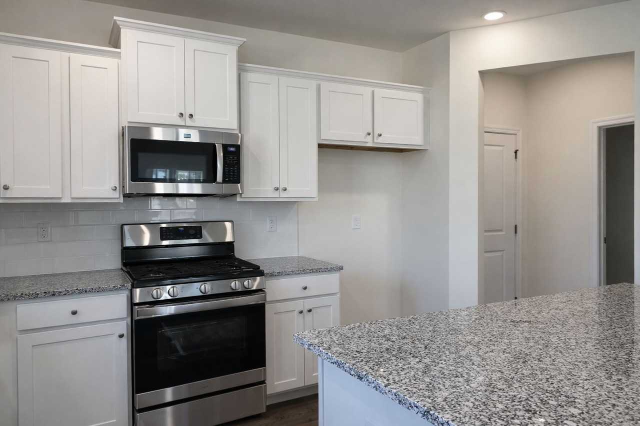 2867 Aubrey St #1 - Photo 2 of 20