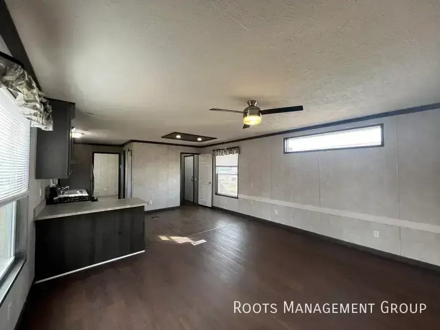 2300 E Philip Ave Trlr 35b #35B - Photo 2 of 13