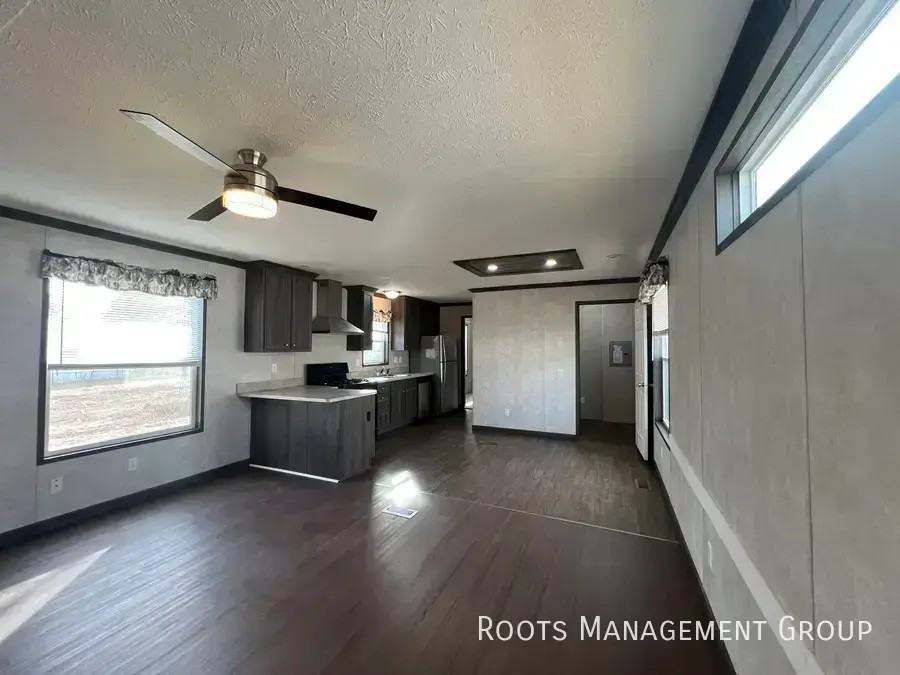 2300 E Philip Ave Trlr 35b #35B - Photo 3 of 13