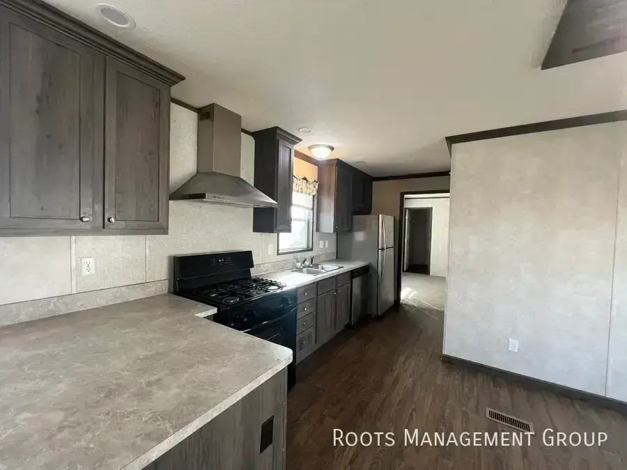 2300 E Philip Ave Trlr 35b #35B - Photo 5 of 13