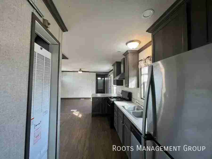 2300 E Philip Ave Trlr 35b #35B - Photo 6 of 13