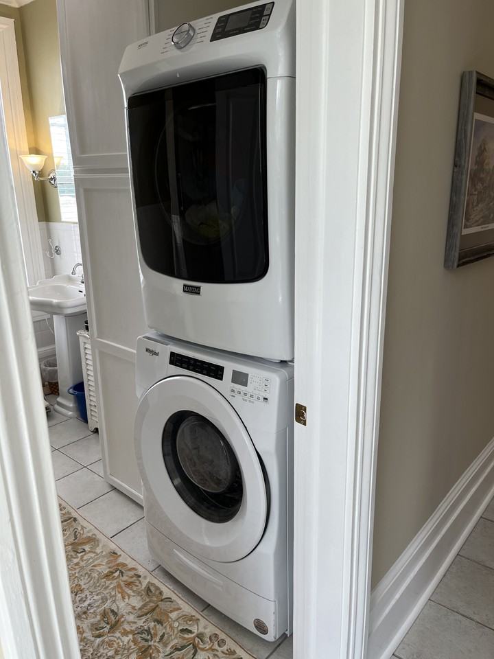 110 S Market St #1 - Photo 6 of 12