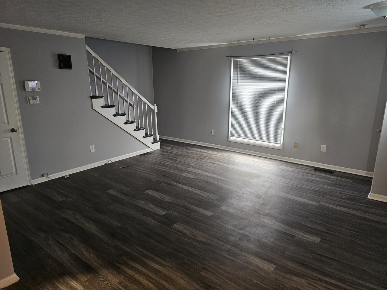 713 Gordon Smith Blvd #3 - Photo 2 of 10