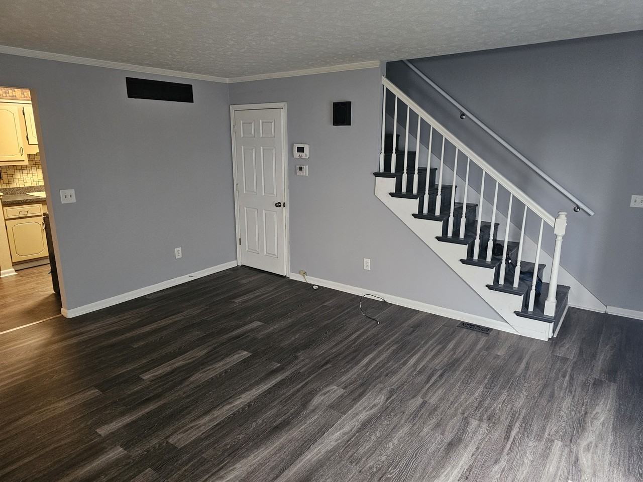 713 Gordon Smith Blvd #3 - Photo 3 of 10