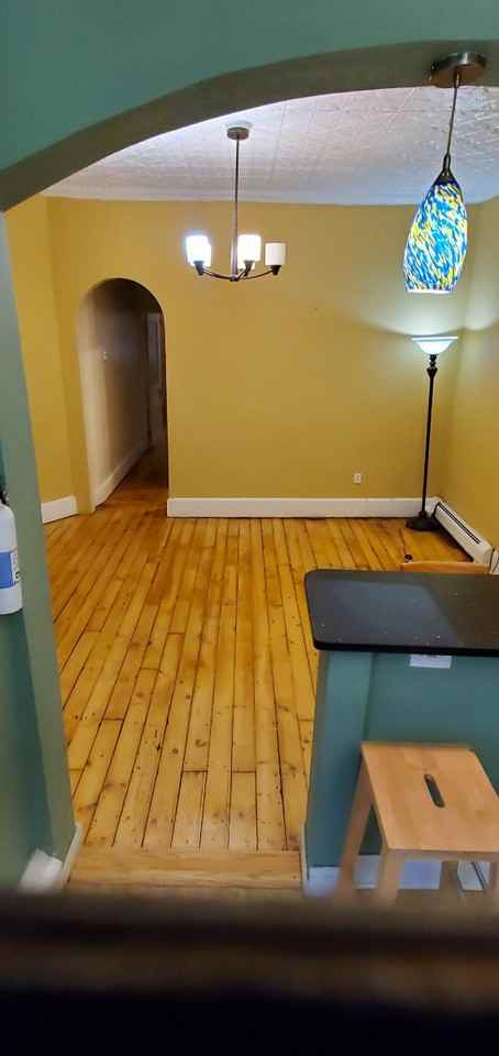 710 6th St #1 - Photo 3 of 13