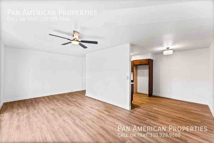 975 Laguna Dr #10 - Photo 7 of 21