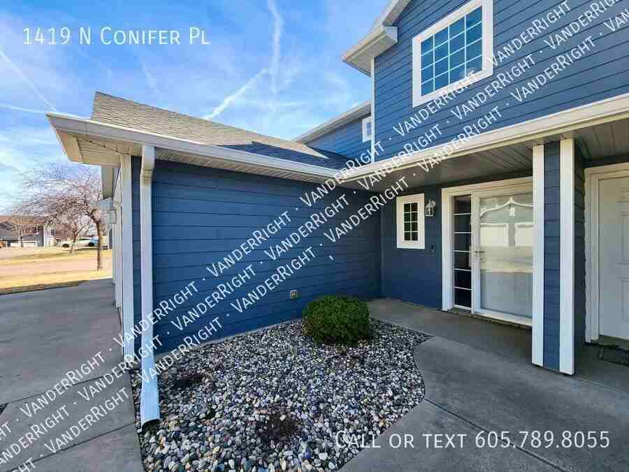 1419 N Conifer Pl - Photo 3 of 22