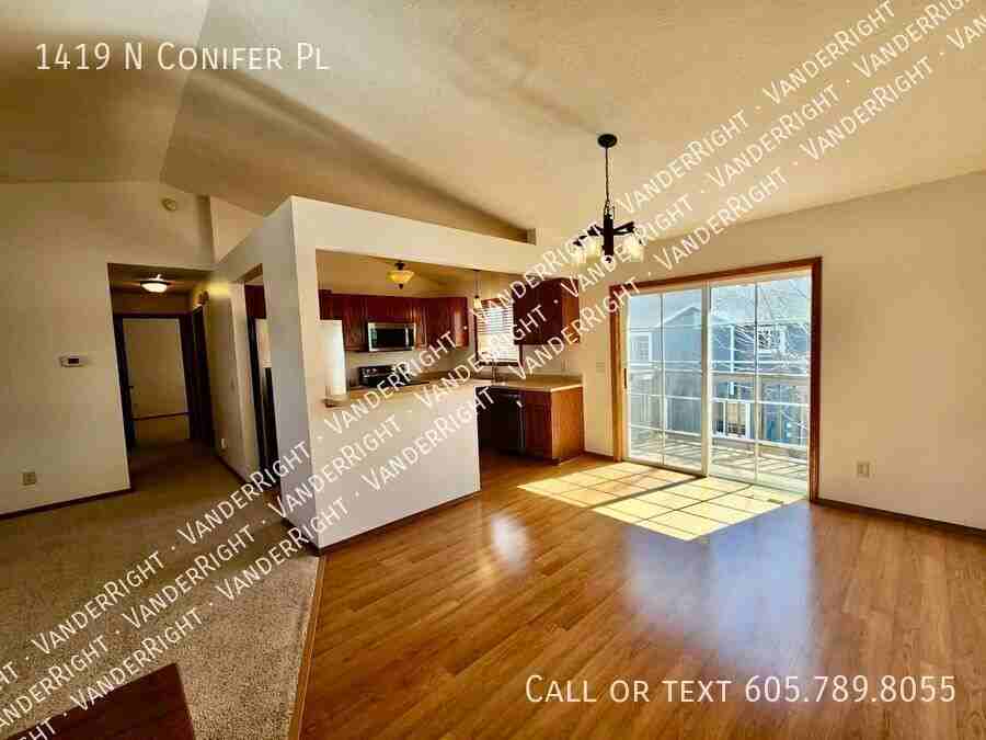 1419 N Conifer Pl - Photo 6 of 22