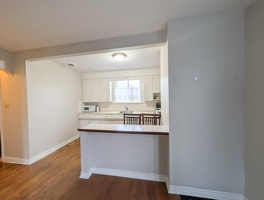 55 Ann St - Photo 5 of 14