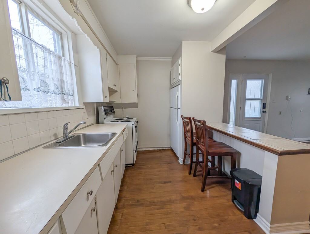 55 Ann St - Photo 7 of 14