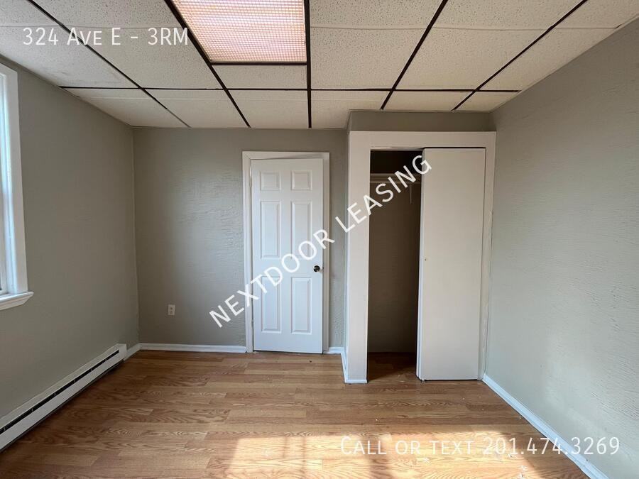 324 Avenue E #3RM - Photo 5 of 9