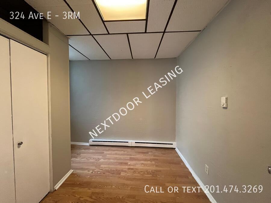 324 Avenue E #3RM - Photo 6 of 9