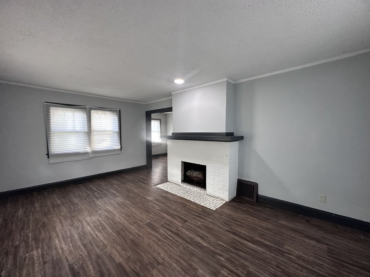 28 Delaware Ave - Photo 6 of 14