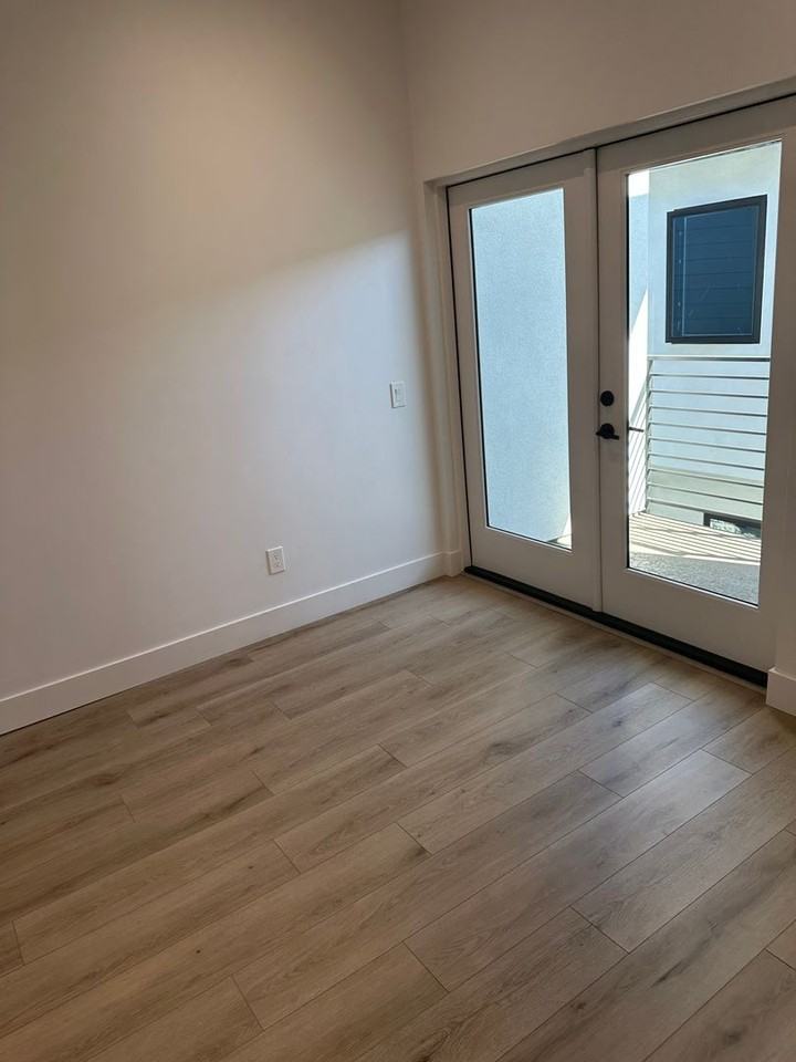 2320 F St #2338 - Photo 6 of 20