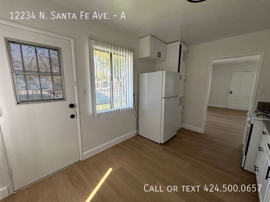 12234 Santa Fe Ave #A - Photo 3 of 17