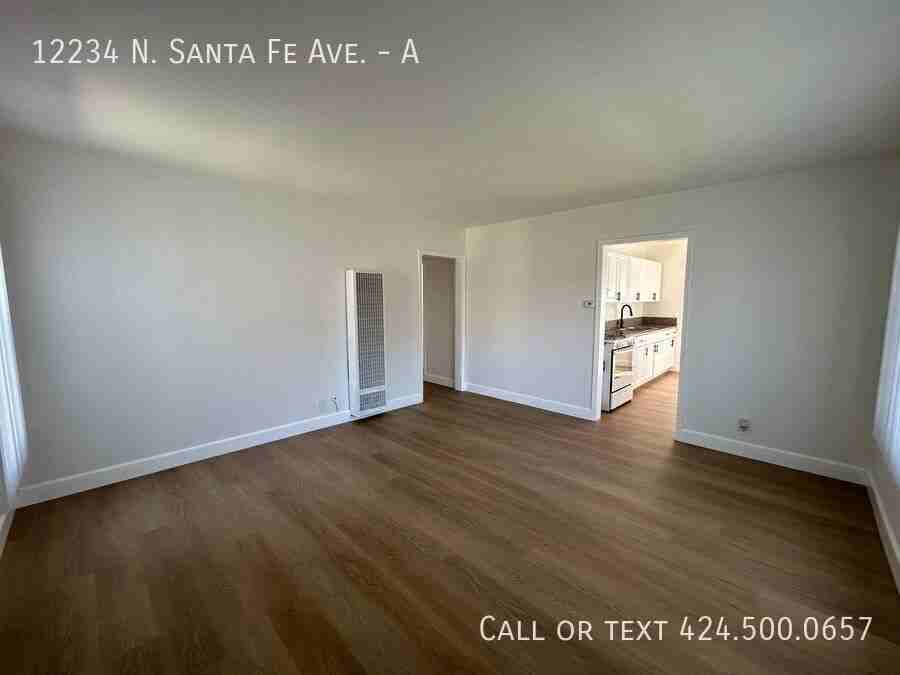 12234 Santa Fe Ave #A - Photo 4 of 17