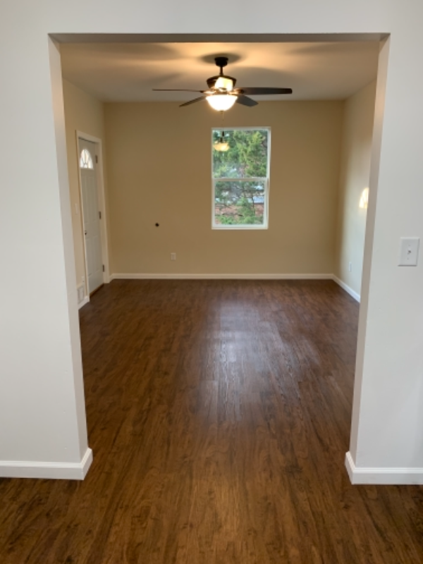 414 8th St #2ndFL - Photo 2 of 28