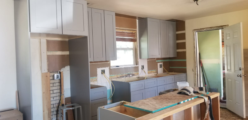 2224 Clearview Ave - Photo 2 of 12