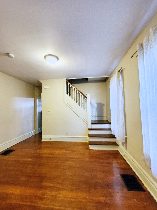 1488 Michigan Ave - Photo 5 of 18