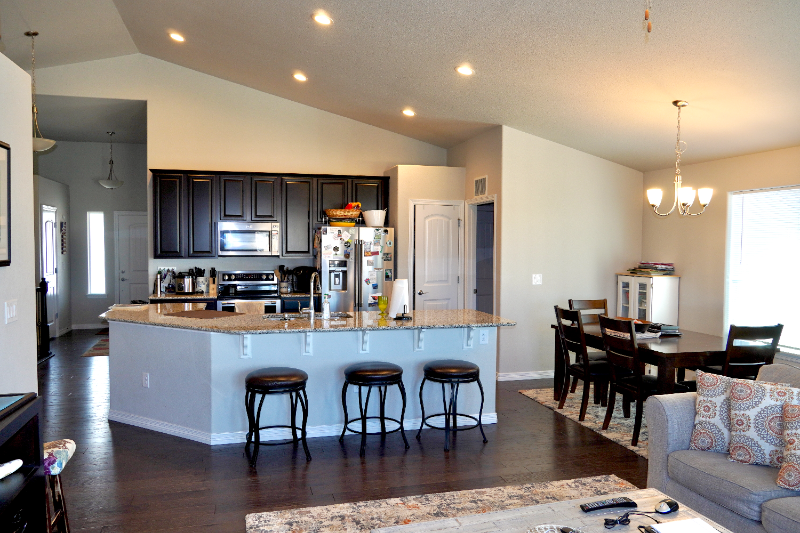 6412 Lamine Dr - Photo 5 of 31