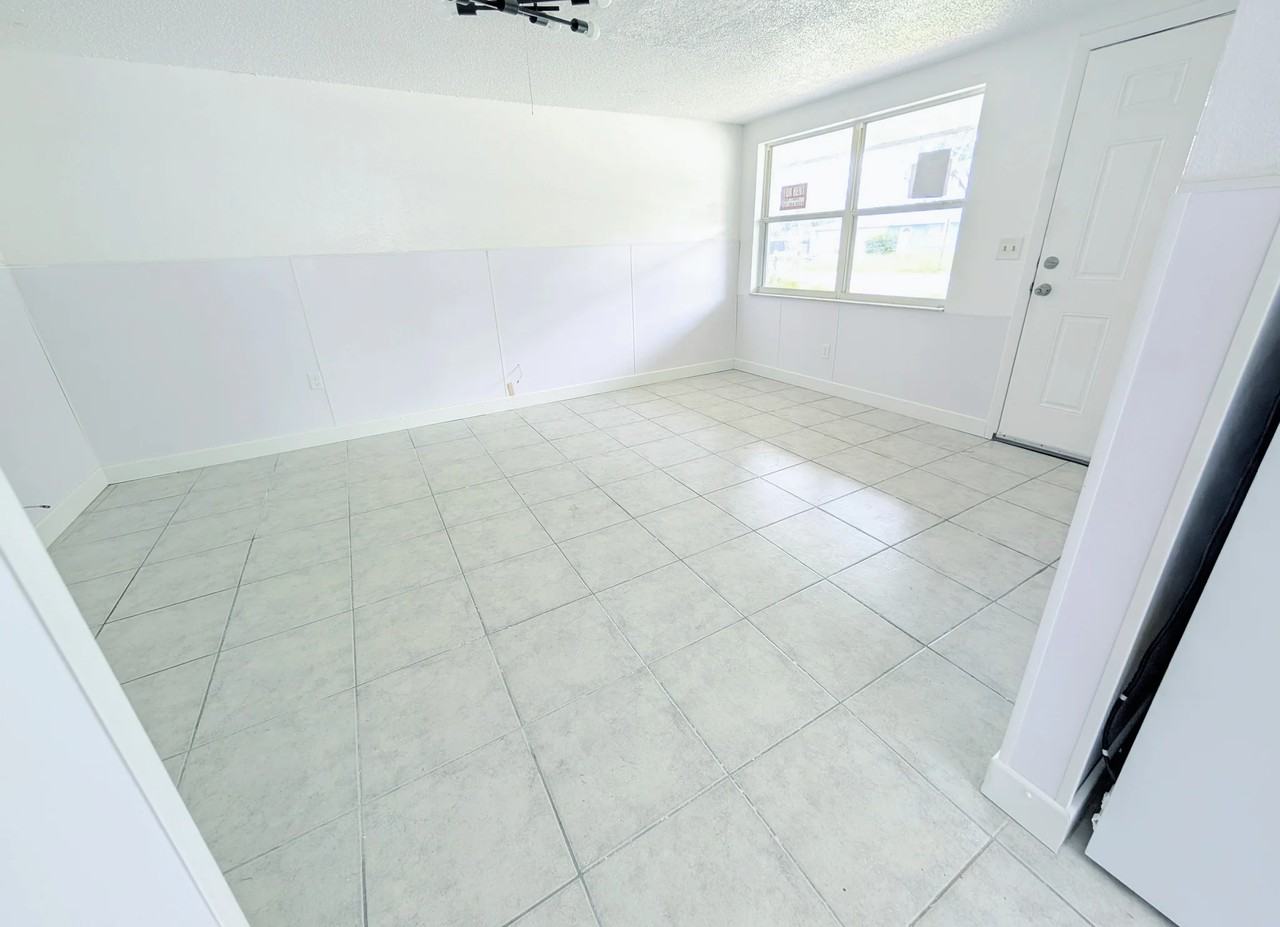 5712 Quist Dr - Photo 4 of 9