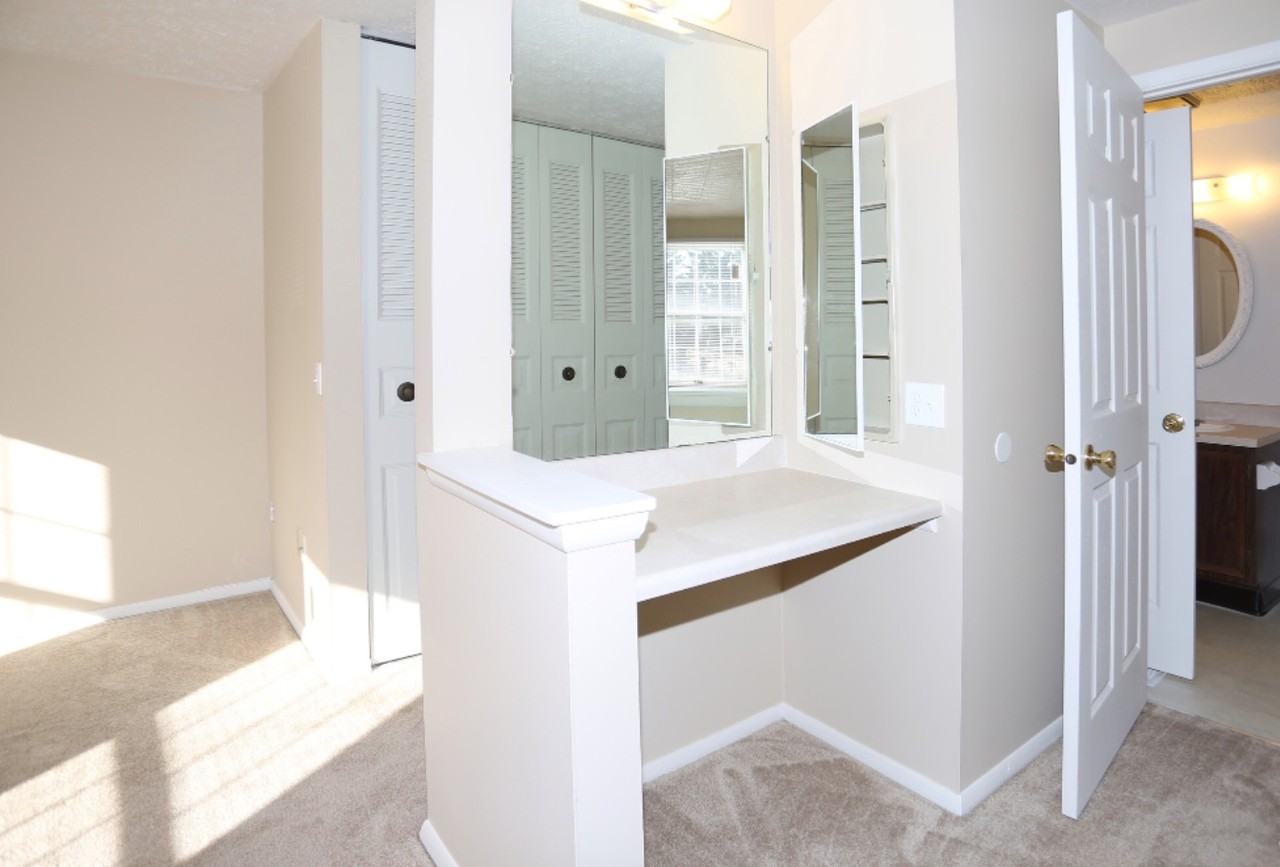 Newport Highlands - Photo 7 of 26