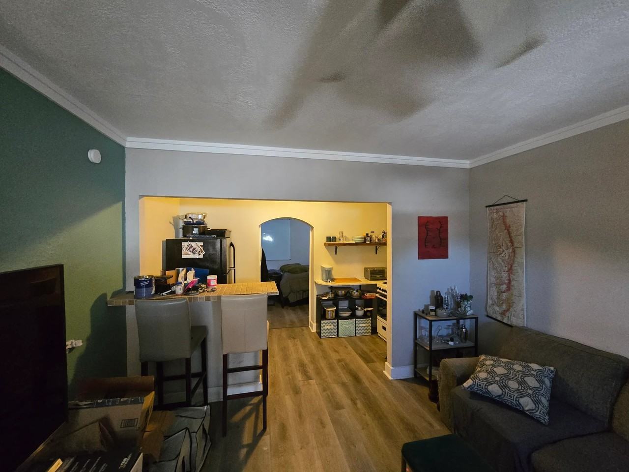 925 17th St S #B - Photo 6 of 9