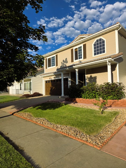 5263 Bahama St - Photo 2 of 24